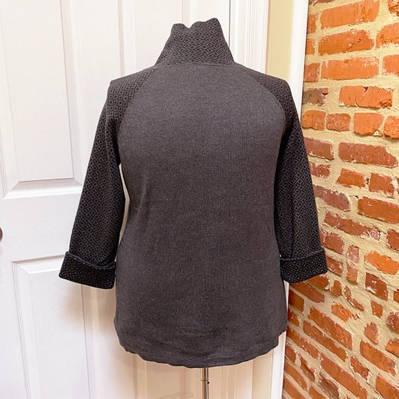 NWT Dakini Two Tone Diamond Print 3/4 Sleeve Crossover Neck Sweater - Picture 3 of 4